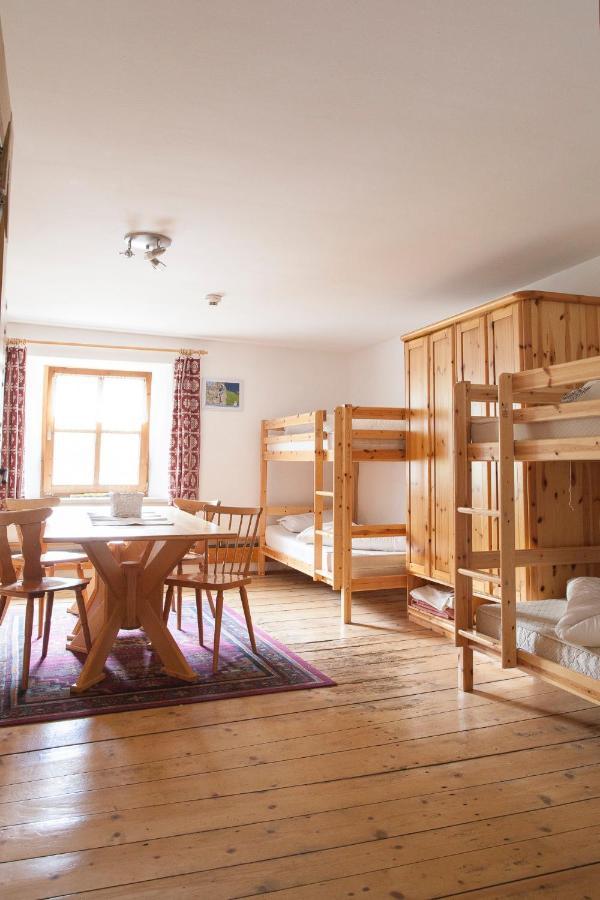 Romedihof Backpacker Hostel Karrosten Экстерьер фото