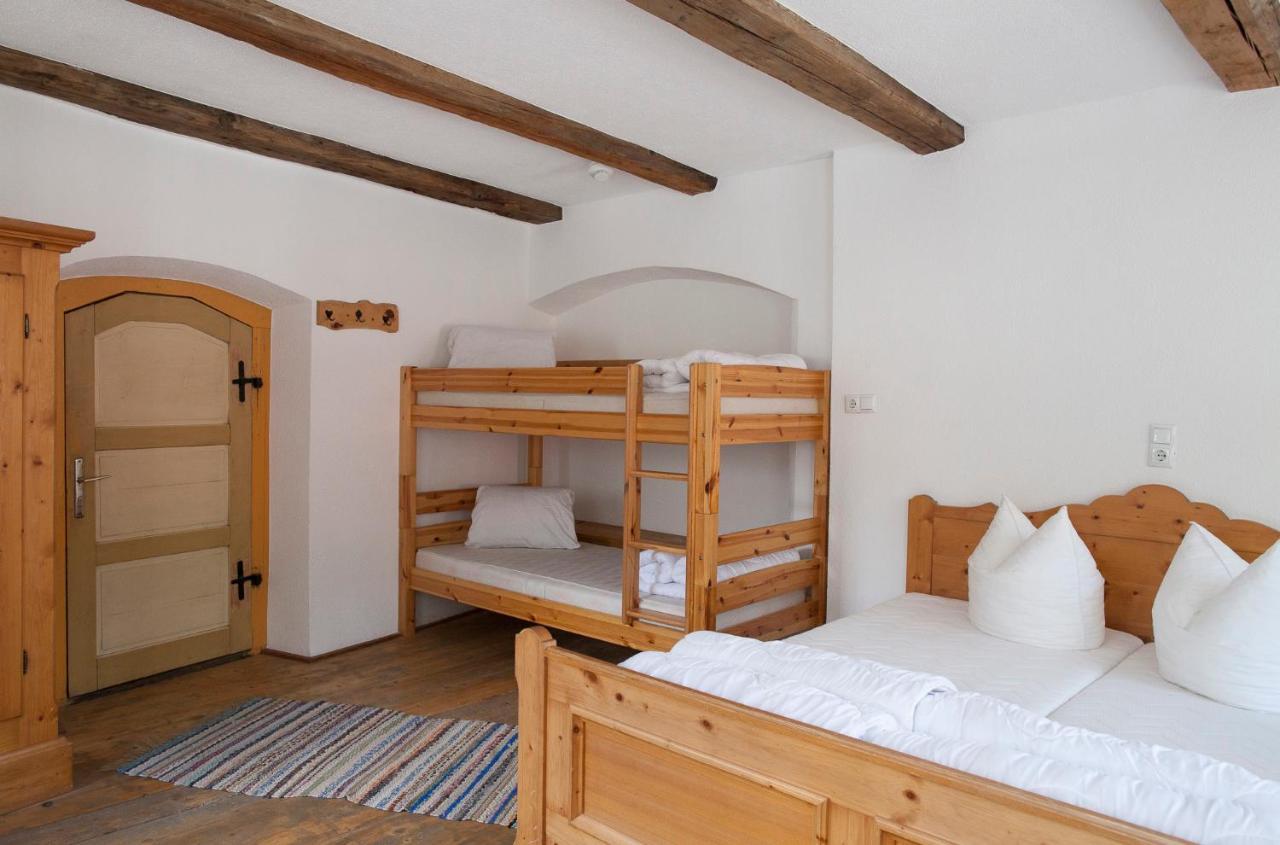 Romedihof Backpacker Hostel Karrosten Экстерьер фото