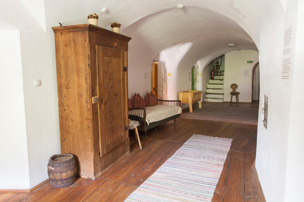 Romedihof Backpacker Hostel Karrosten Экстерьер фото