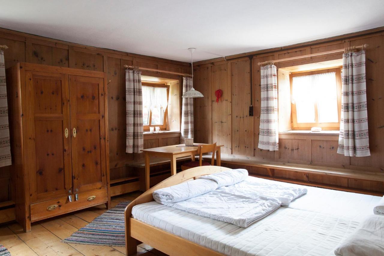Romedihof Backpacker Hostel Karrosten Экстерьер фото