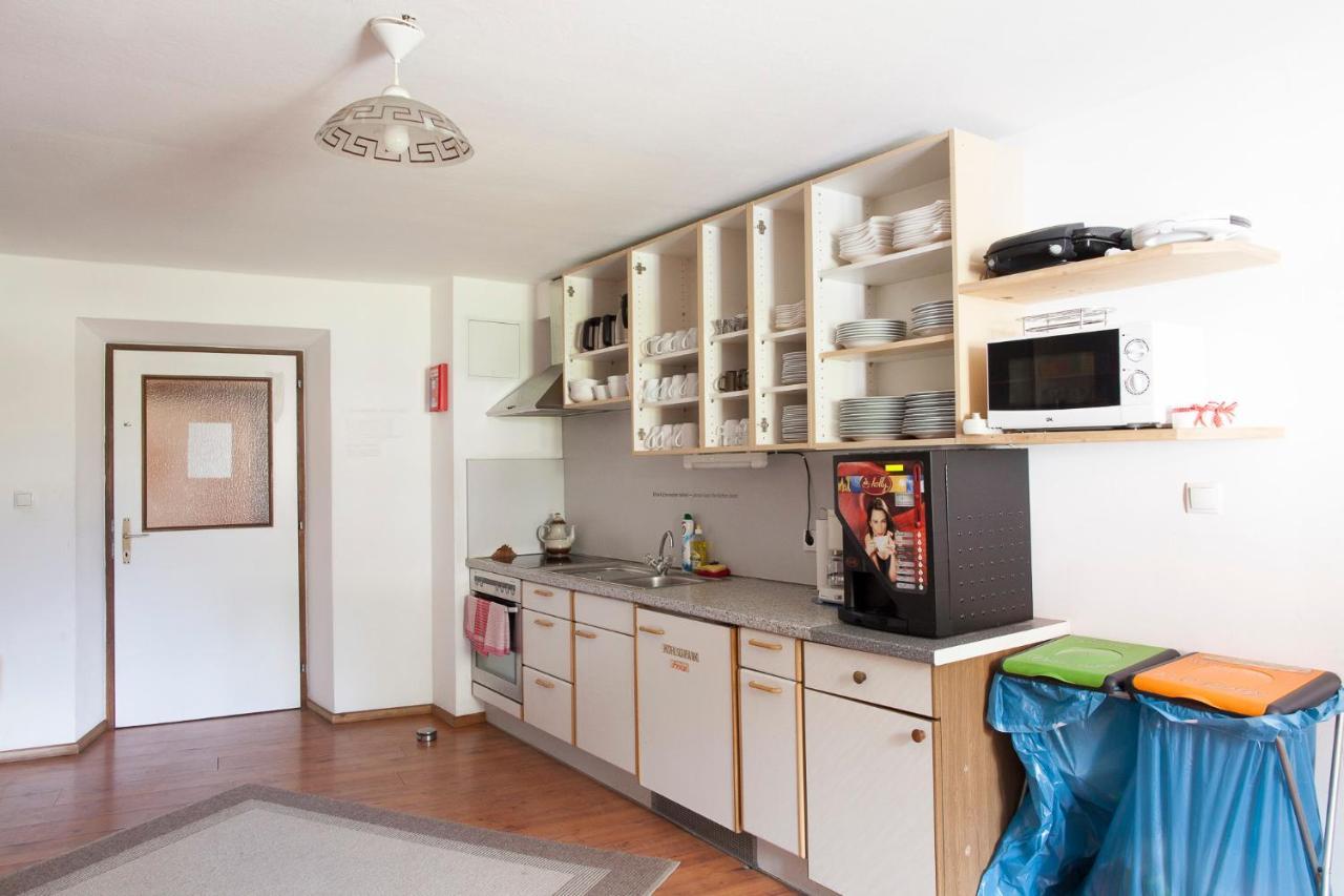 Romedihof Backpacker Hostel Karrosten Экстерьер фото